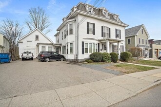 100 N Franklin St in Holbrook, MA - Building Photo - Building Photo