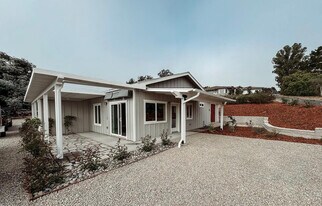 215 Burkhill Ln, Unit 1 in Arroyo Grande, CA - Building Photo