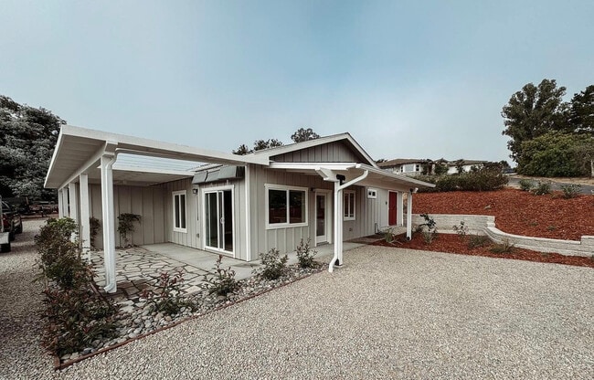 215 Burkhill Ln, Unit 1