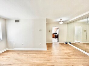 3819 Davis Pl NW in Washington, DC - Building Photo - Building Photo