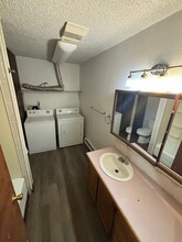 825 Andrew St-Unit -#B in Fairbanks, AK - Building Photo - Building Photo