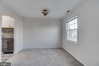 109 Center St N in Vienna, VA - Building Photo - Building Photo
