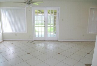 1931 Vinces Bridge St in Sugar Land, TX - Building Photo - Building Photo
