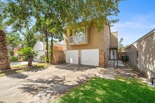 12104 Burdine St in Houston, TX - Building Photo