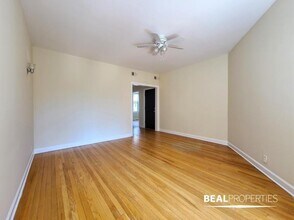554 W Aldine Ave in Chicago, IL - Building Photo - Building Photo
