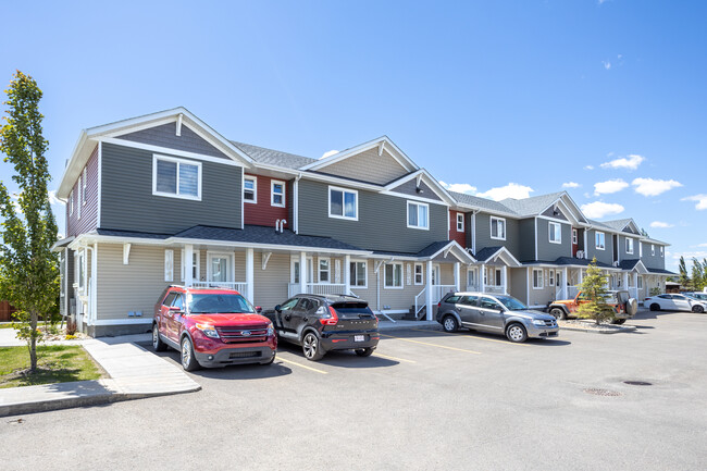 Vanier Village in Red Deer, AB - Building Photo - Building Photo