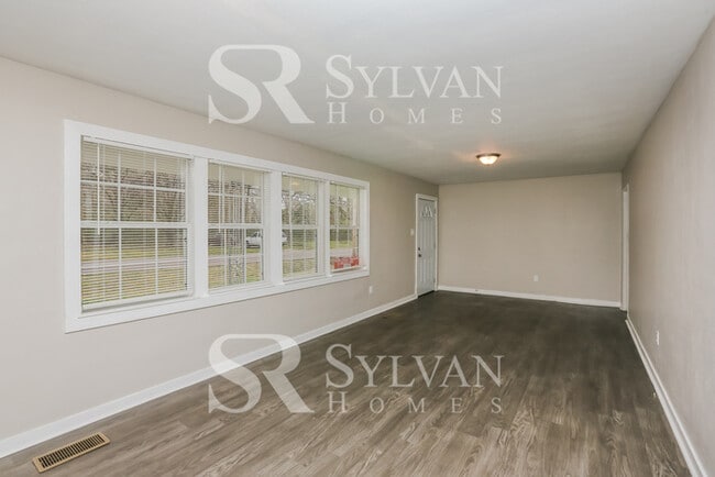 3157 Oak Forest Dr in Jackson, MS - Building Photo - Building Photo