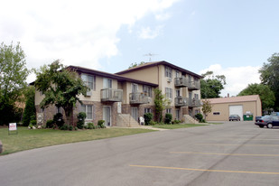 789-789 1/2 Cunningham Dr Apartments