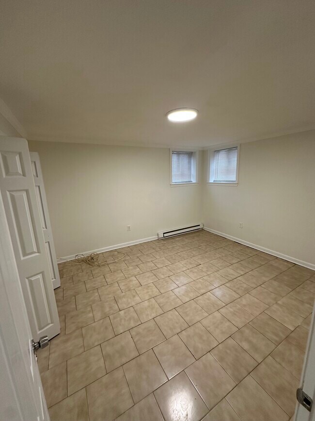 594 American Legion Hwy in Boston, MA - Building Photo - Building Photo