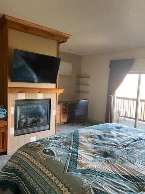 2560 Woodhill Way in Pocatello, ID - Building Photo