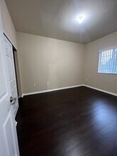 3236 NW 31st Ter in Lauderdale Lakes, FL - Foto de edificio - Building Photo