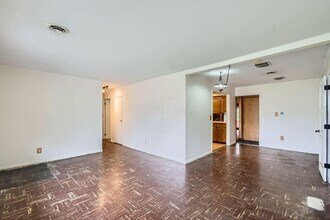 23 Penick Ave in Delaware, OH - Building Photo - Building Photo