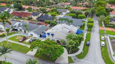 12370 SW 96th St in Miami, FL - Building Photo - Building Photo