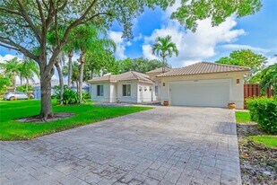 4755 Yellow Bird Farin in Pompano Beach, FL - Building Photo