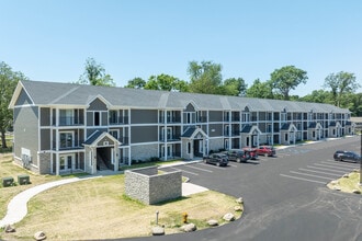52 Flats in West Lafayette, IN - Foto de edificio - Building Photo