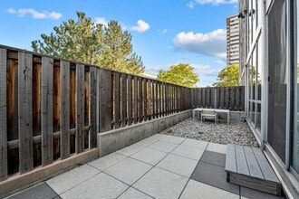 3100 E Cherry Creek S Dr in Denver, CO - Building Photo - Building Photo