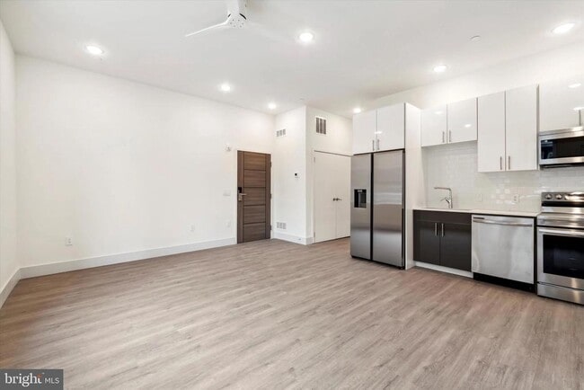 1221 E Fletcher St in Philadelphia, PA - Building Photo - Building Photo