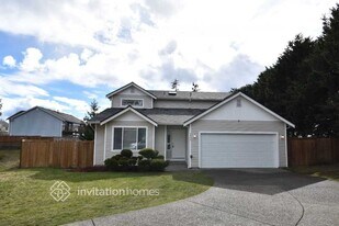 4604 213th St E in Spanaway, WA - Building Photo