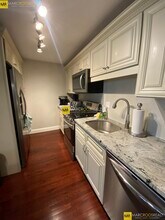 6 Whittier Pl, Unit 8M in Boston, MA - Foto de edificio - Building Photo
