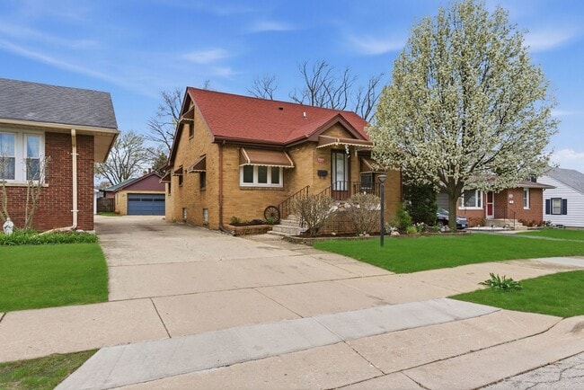 1115 Kelly Ave in Joliet, IL - Building Photo - Building Photo