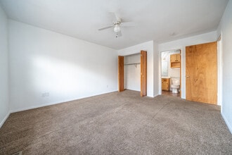 Earl’s Point Condominiums in Hot Springs, AR - Building Photo - Building Photo