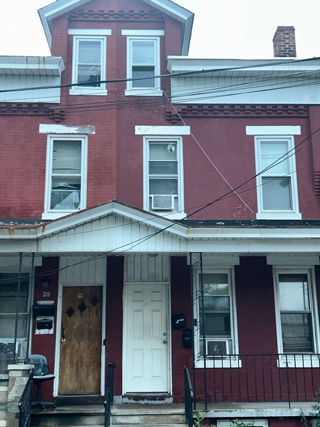 property at 37 Pearl St