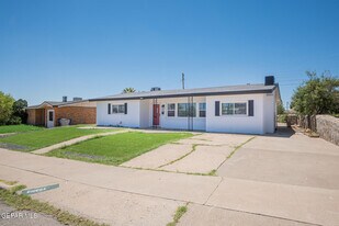 204 Balboa Rd in El Paso, TX - Building Photo