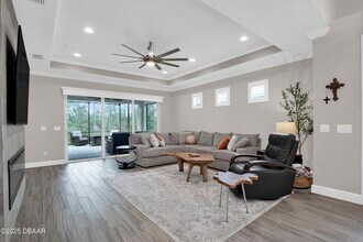 245 Pop Top Ln in Daytona Beach, FL - Building Photo - Building Photo