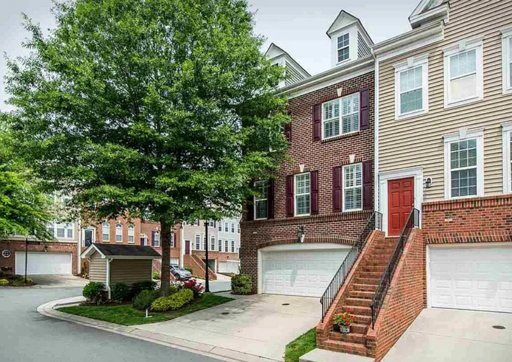 3115 Hudson Hill Ln in Raleigh, NC - Building Photo