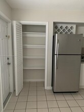 3203 Mary St, Unit 2 in Miami, FL - Building Photo - Building Photo