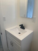704 S Soto St in Los Angeles, CA - Building Photo - Building Photo