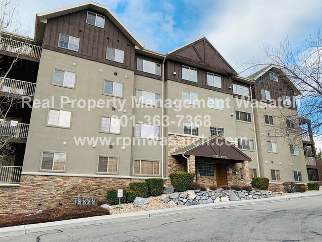 1255 Wolf Hollow Ln