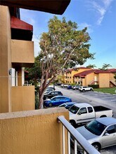 15560 SW 80th St in Miami, FL - Building Photo - Building Photo