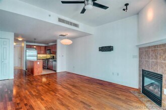 1240 India St, Unit 1709 in San Diego, CA - Building Photo - Building Photo