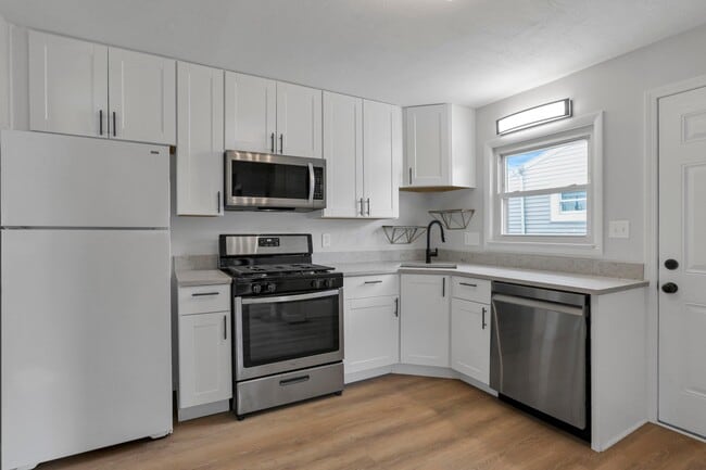 1709 Kenmore Rd in Columbus, OH - Building Photo - Building Photo