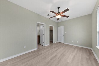 102 Cornell Ave in San Antonio, TX - Building Photo - Building Photo