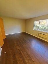 2448 W Kilbourn Ave in Milwaukee, WI - Building Photo - Building Photo