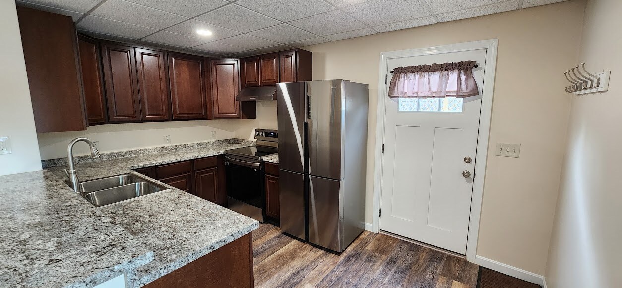142 College Ave in Waterville, ME - Building Photo