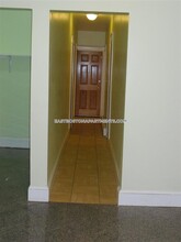 42 Falcon St in Boston, MA - Foto de edificio - Building Photo