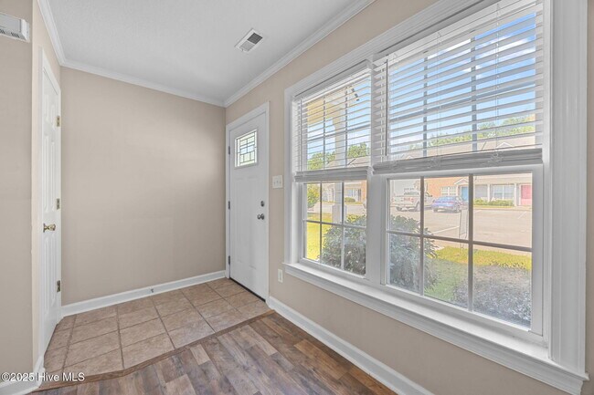 911 Springwood Dr in Jacksonville, NC - Building Photo - Building Photo