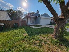 4111 Alaskian Sunrise in San Antonio, TX - Building Photo - Building Photo