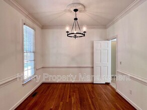 321 Parkmeadow Dr in Cary, NC - Building Photo - Building Photo