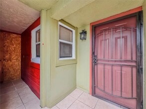 2113 Honour Rd in Orlando, FL - Building Photo - Building Photo