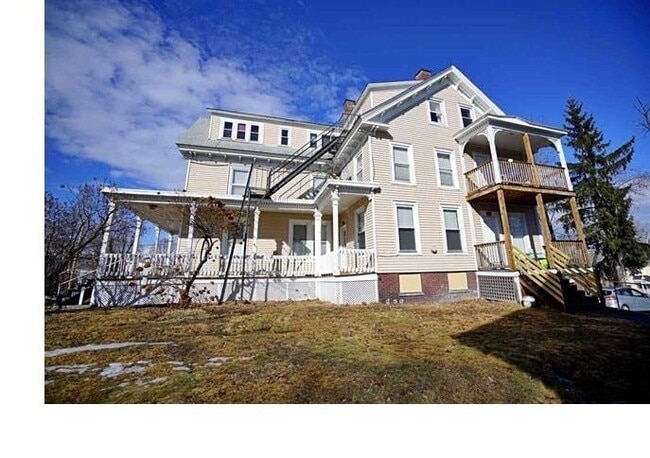 110 N State St in Concord, NH - Building Photo - Building Photo