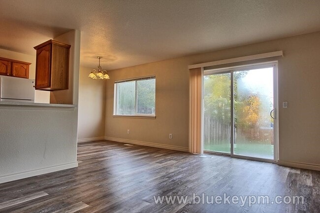 7310 NE 14th Ct in Vancouver, WA - Building Photo - Building Photo