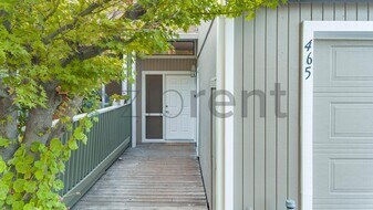 Unit in Pleasant Hill, CA - Building Photo