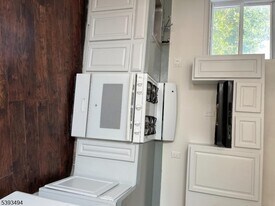 340 Morris Ave in Elizabeth, NJ - Building Photo