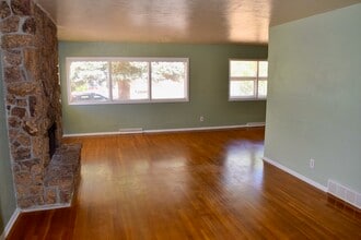 3845 Linda Vista Ln, Unit 3845 in Colorado Springs, CO - Building Photo - Building Photo