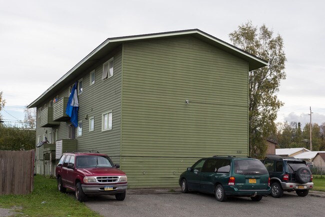 533 N Lane St in Anchorage, AK - Foto de edificio - Building Photo