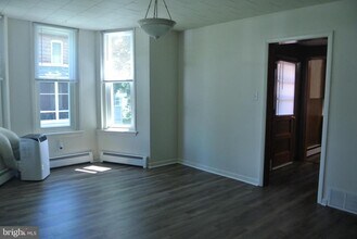 330 Broad St in Spring City, PA - Building Photo - Building Photo
